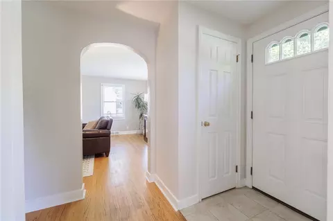 465 Weidel Rd, Webster, NY 14580 photo 3