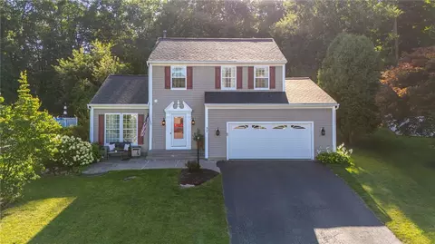 57 Enwright Dr, Perinton, NY 14450