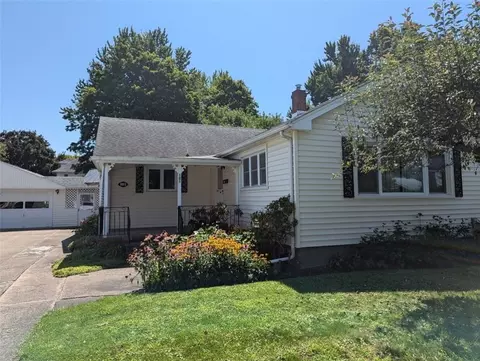101 W Oak Orchard St, Shelby, NY 14103