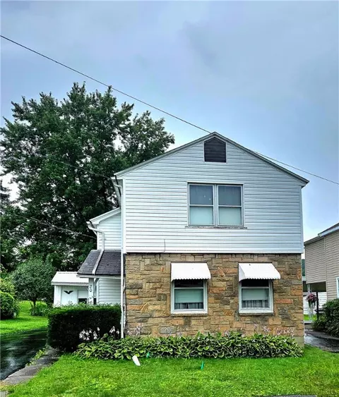 20 N Bennett St, Eldred, PA 16731