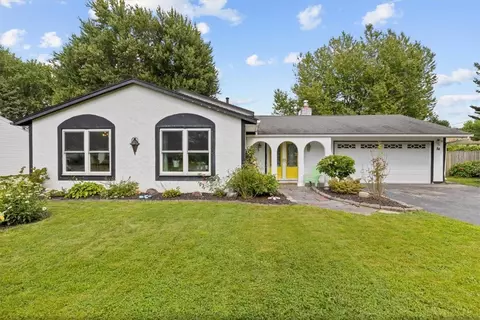 84 Selkirk Dr, Greece, NY 14626