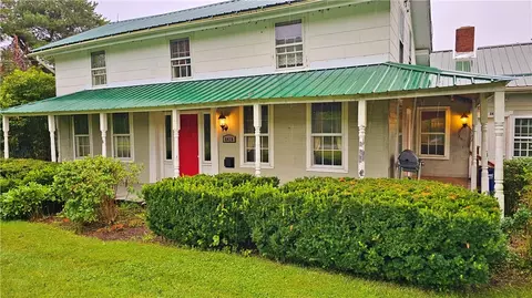 6410 Grimble Rd, Canandaigua, NY 14424
