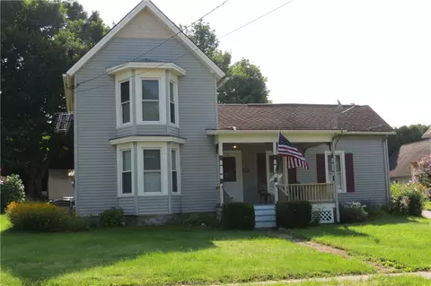 21 Branch St, Livonia, NY 14487