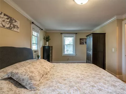 88 Thornton Rd, Irondequoit, NY 14617 photo 16