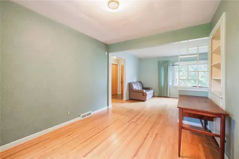 225 Upland Dr, Irondequoit, NY 14617 photo 7