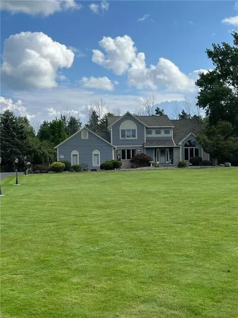 1301 Peck Rd, Parma, NY 14468