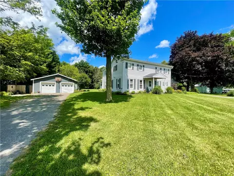 549 Bostwick Rd, Junius, NY 14532