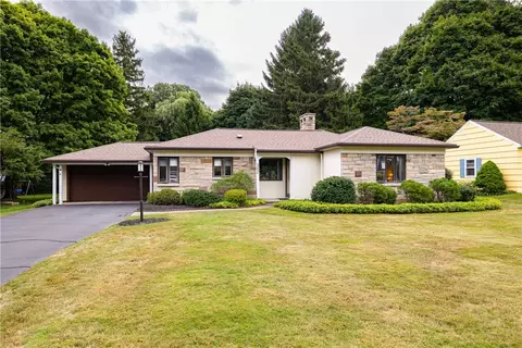 302 Mount Airy Dr, Irondequoit, NY 14617