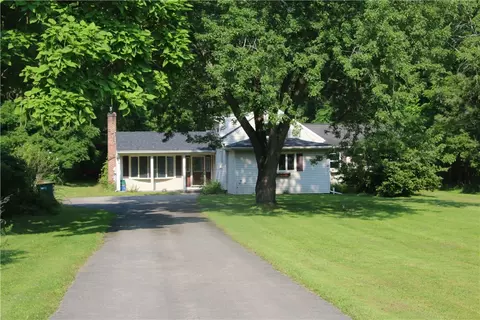 2918 Atlantic Ave, Penfield, NY 14526