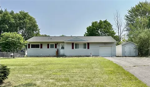 80 Sussex Rd, Rochester, NY 14623