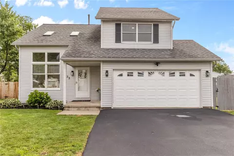 823 Bram Hall Dr, Greece, NY 14626