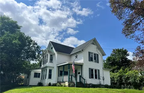 215 Stevens St, Wellsville, NY 14895