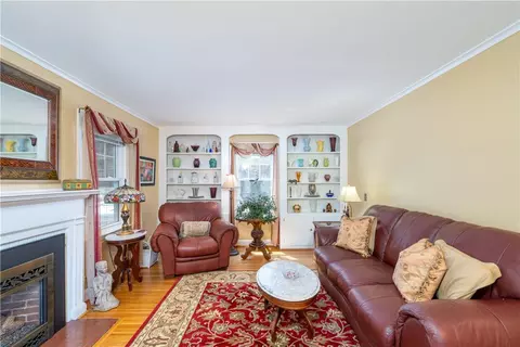 385 Thomas Ave, Irondequoit, NY 14617 photo 10
