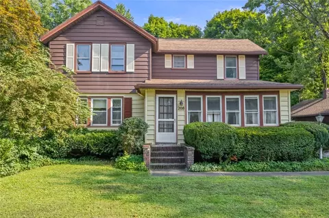 208 Lyell Ave, Ogden, NY 14559