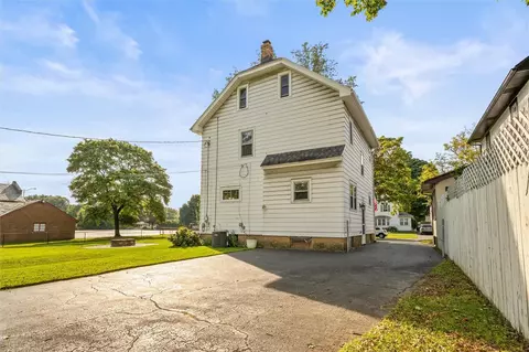372 Scholfield Rd, Irondequoit, NY 14617 photo 28