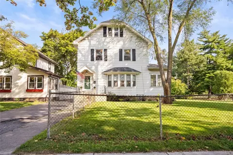 372 Scholfield Rd, Irondequoit, NY 14617