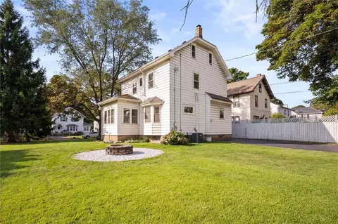 372 Scholfield Rd, Irondequoit, NY 14617 photo 29