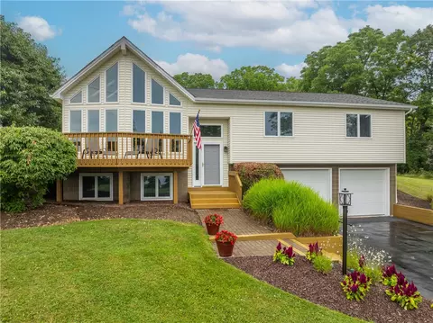 4980 Wyffels Rd, Canandaigua, NY 14424