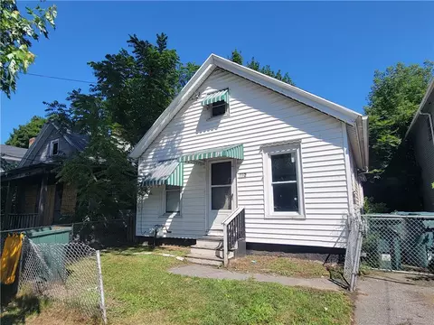 112 Bernard St, Rochester, NY 14621