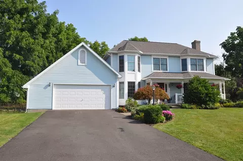 276 Totem Trl, Irondequoit, NY 14617