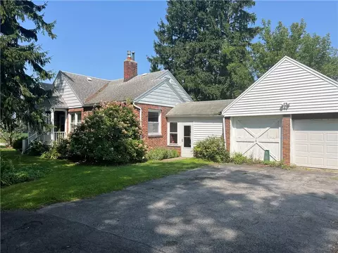 2600 S Union St, Ogden, NY 14559