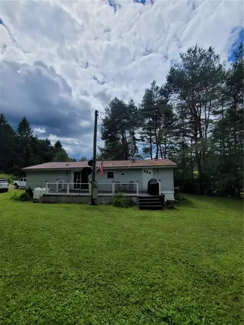 144 Hopkins Crandall Rd, Plymouth, NY 13832
