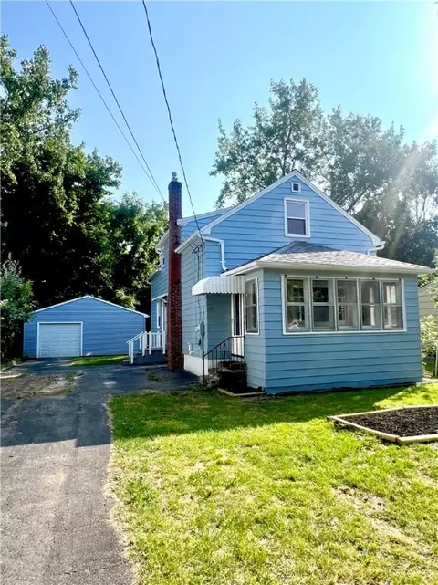 51 Norwood Ave, Gates, NY 14606