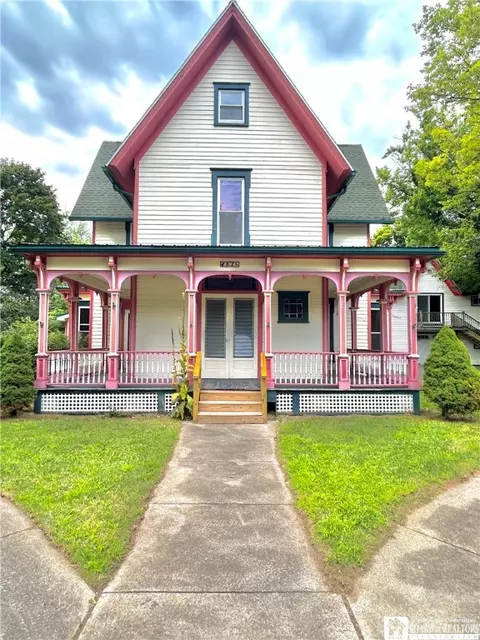 82 E Main St, Brocton, NY 14716