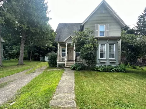 58 Hudson St, Oneonta, NY 13820