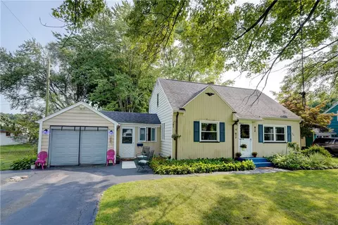 9 Lynda Ln, Chili, NY 14624