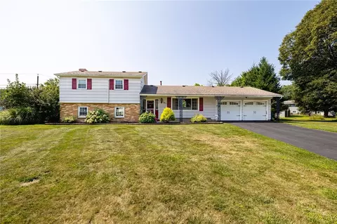 103 Maylong Dr, Greece, NY 14626