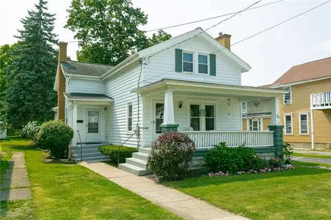 3192 State St, Caledonia, NY 14423