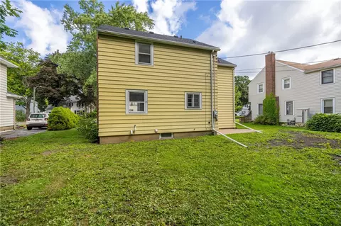 165 Burwell Rd, Irondequoit, NY 14617 photo 5