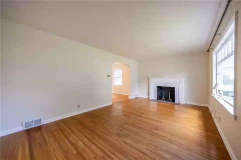 165 Burwell Rd, Irondequoit, NY 14617 photo 18