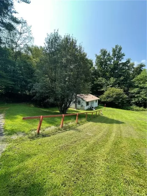 442 Stockport Rd, Hancock, NY 13783