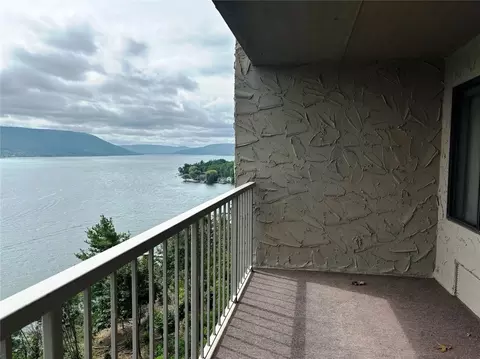 154 Cliffside Dr, South Bristol, NY 14424