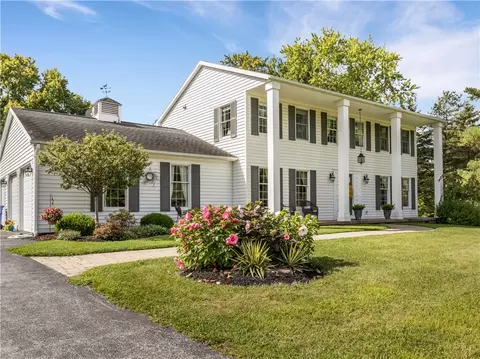 469 Stony Point Rd, Ogden, NY 14624