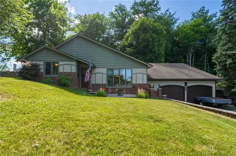 170 Cherry Creek Ln, Greece, NY 14626