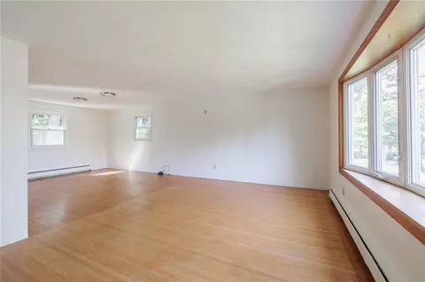 49 Mount Marcy Dr, Irondequoit, NY 14622 photo 6