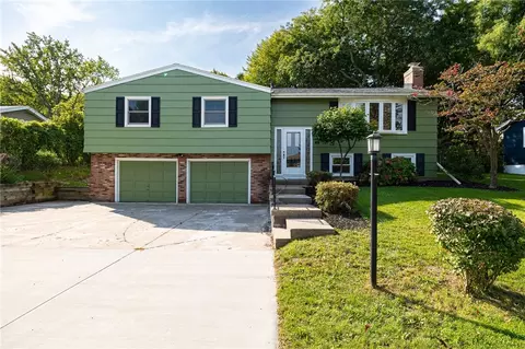 49 Mount Marcy Dr, Irondequoit, NY 14622