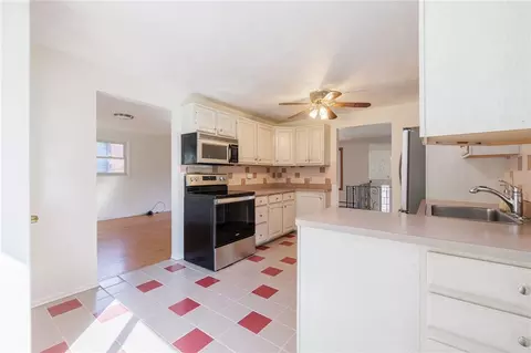 49 Mount Marcy Dr, Irondequoit, NY 14622 photo 10