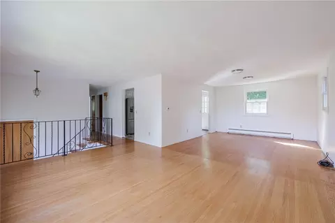 49 Mount Marcy Dr, Irondequoit, NY 14622 photo 3