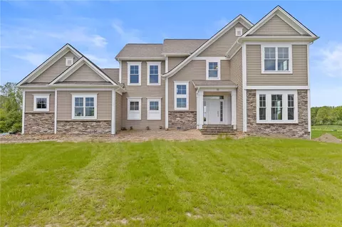 10 Bridleridge Farms, Pittsford, NY 14534