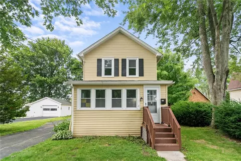 115 William St, Shelby, NY 14103