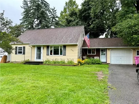 1066 Chili Center Coldwater Rd, Chili, NY 14624