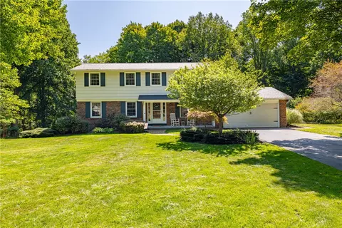 1191 Severn Ridge Rd, Webster, NY 14580