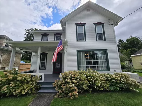 53 Main St, Savona, NY 14879