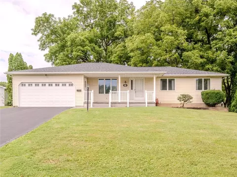 18 Barney Ln, Gates, NY 14606