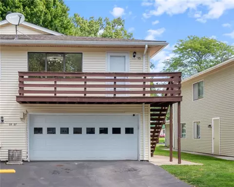 95 Lincoln Mills Rd, East Rochester, NY 14445