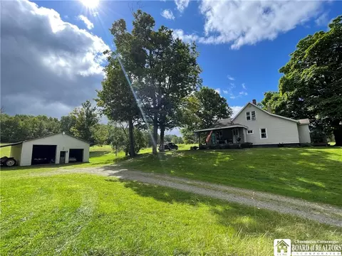 862 S Main Street Ext, Busti, NY 14701